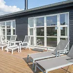12 Person In Albaek-by Traum *