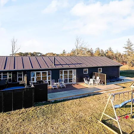 Holiday home Lxxxvi *